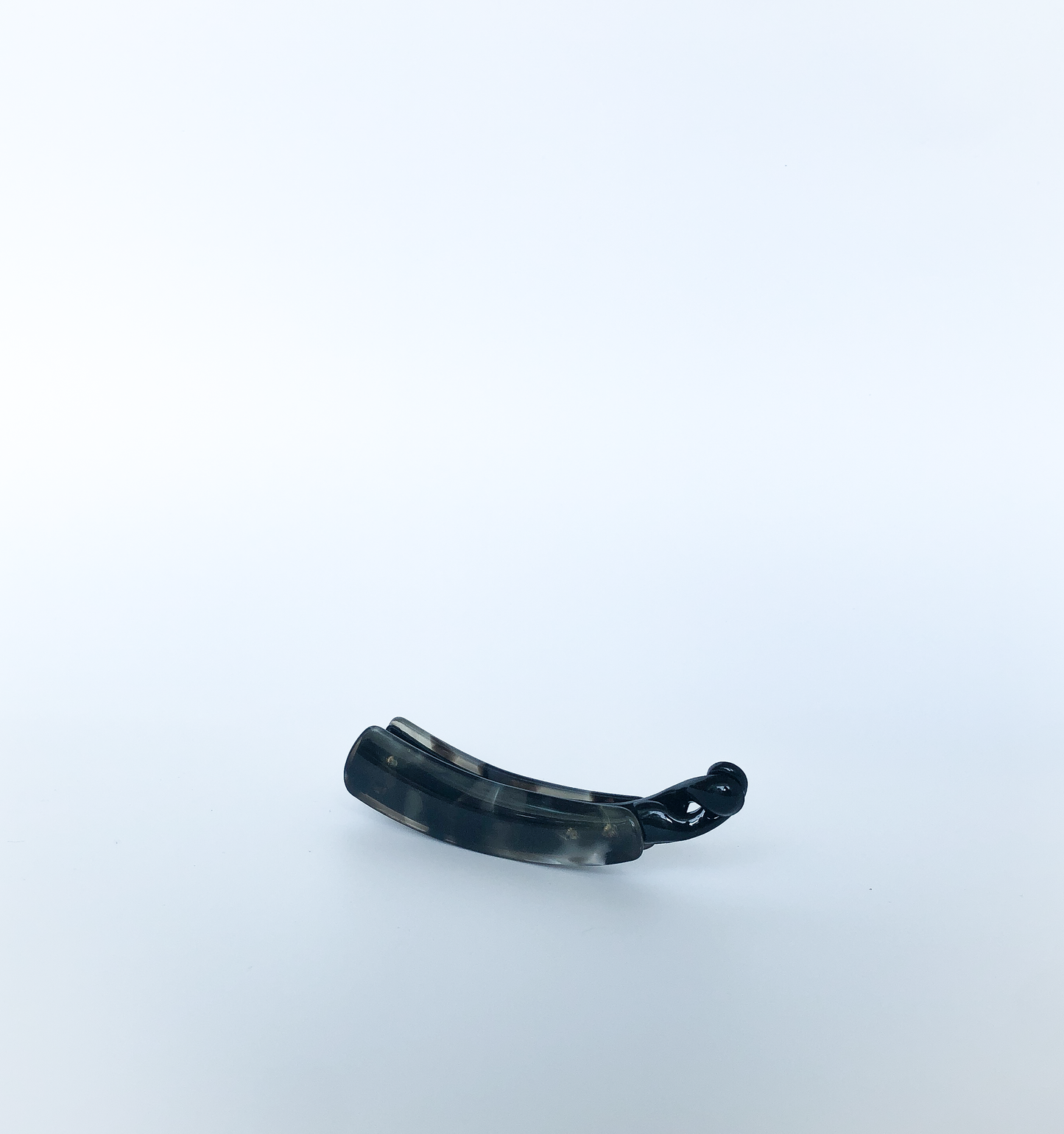 Banana Hair Grip in Amethyst by Veronique