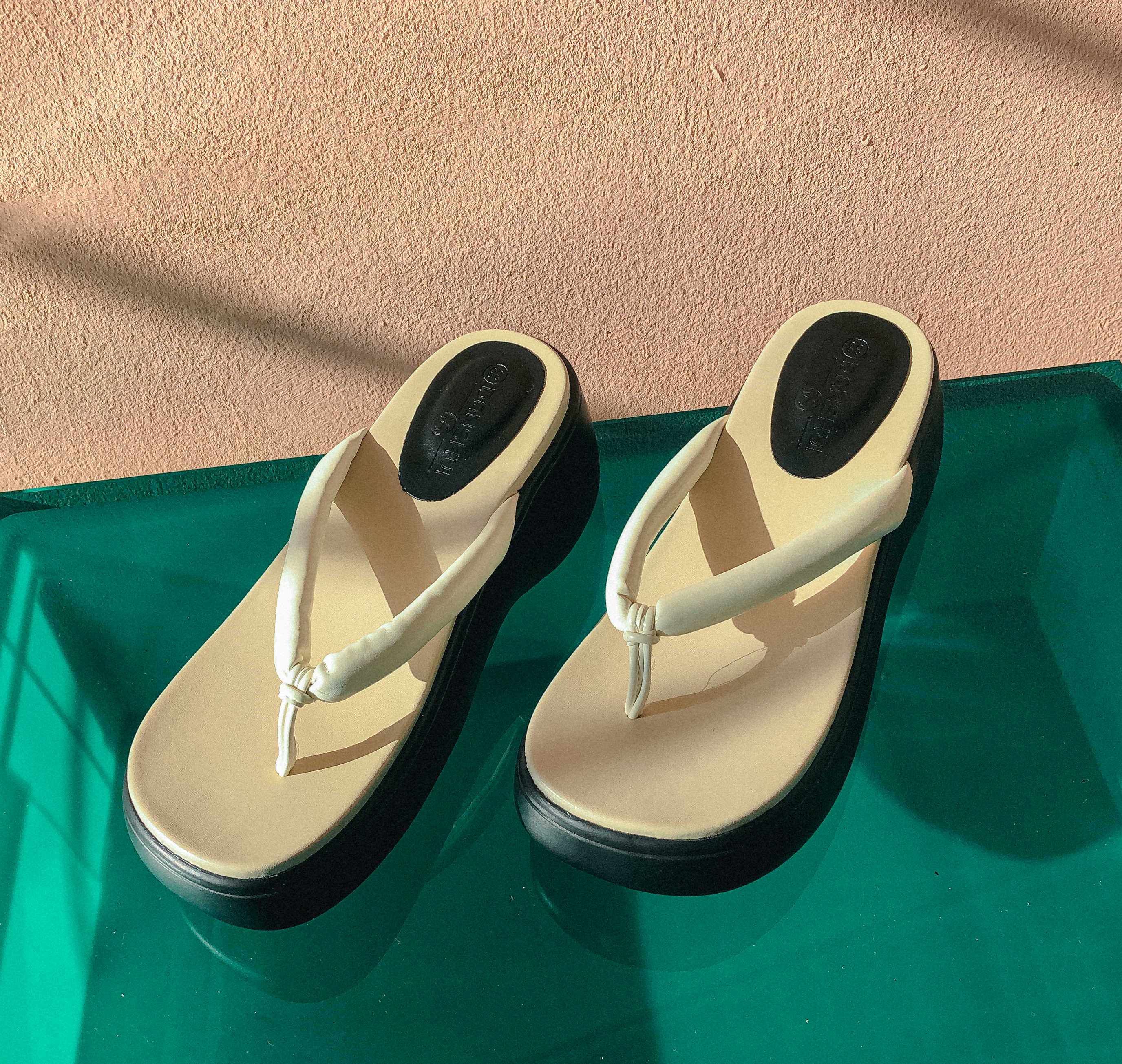 White Ark Flatform Sandals by Veronique