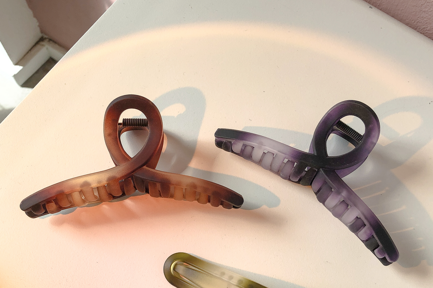 Matte Jelly Hair Clasp by Veronique