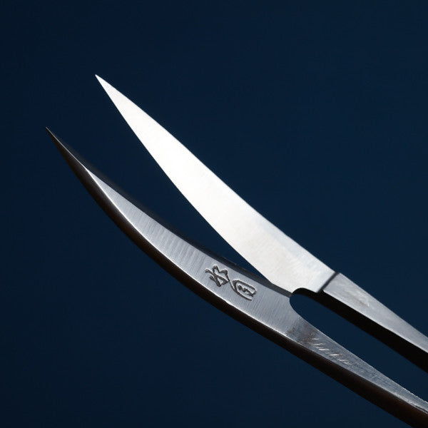 Soriba Nigiri Scissors - Emporium of the Modern Man
- 3
