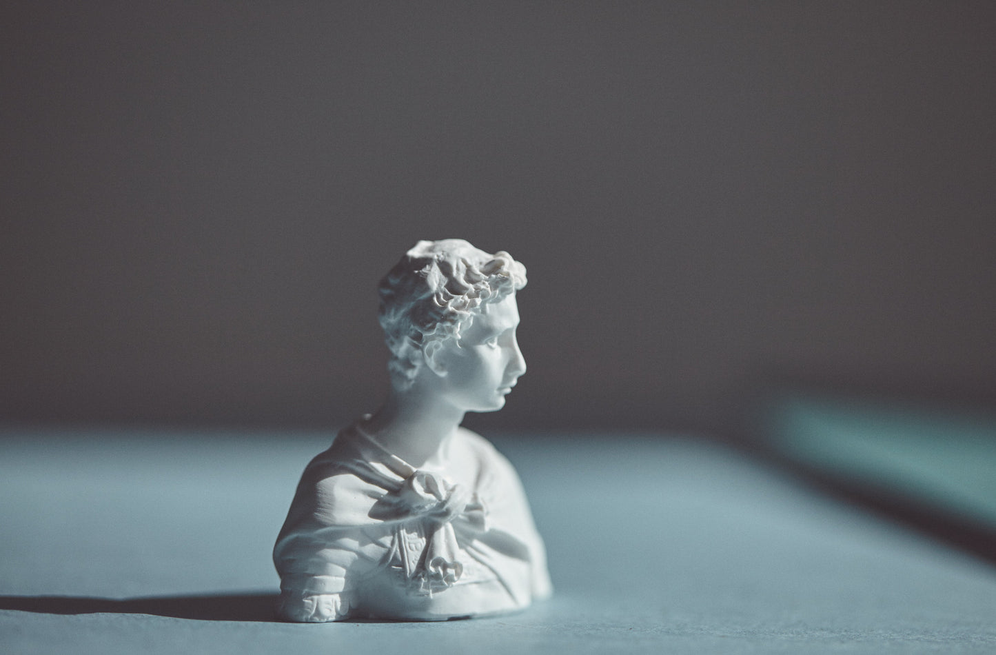 Miniature Bust - Emporium of the Modern Man
- 1