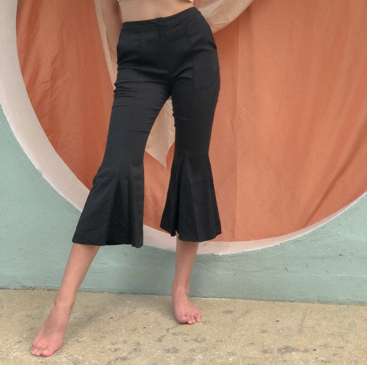 Cropped Flare Pants by Ultramarine