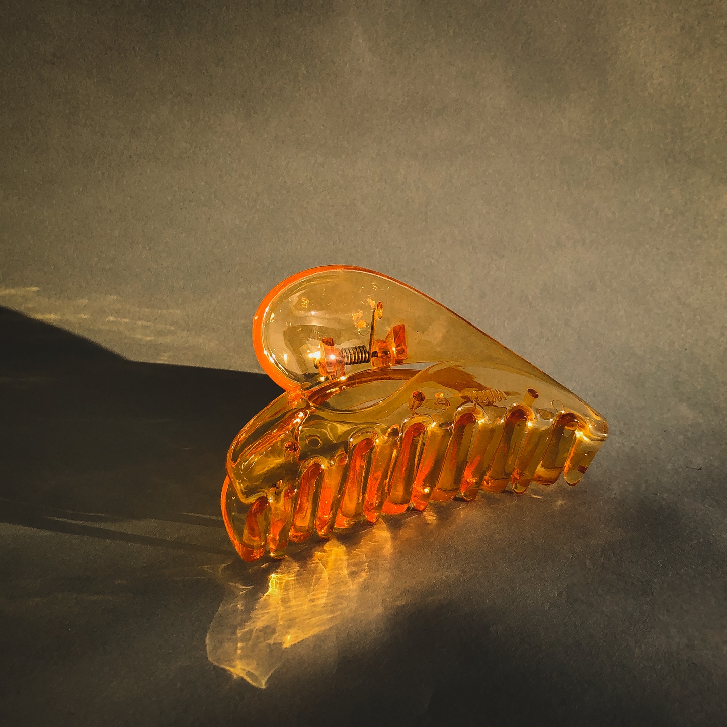 Minnie Clear Hair Claws by Veronique