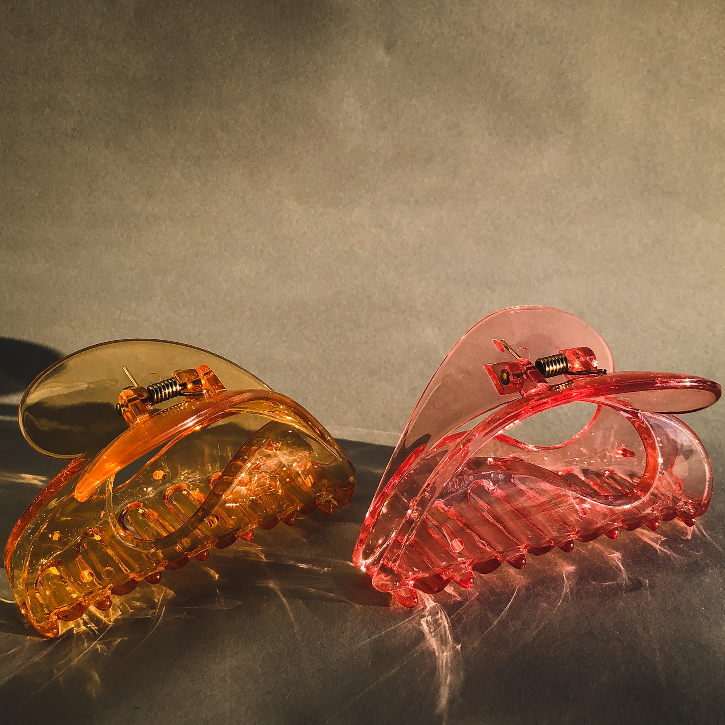 Minnie Clear Hair Claws by Veronique