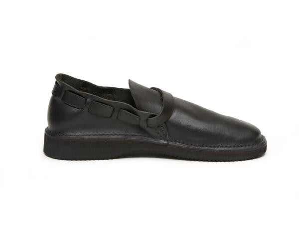 Aurora Shoe Co. - Women's Middle English (Black)