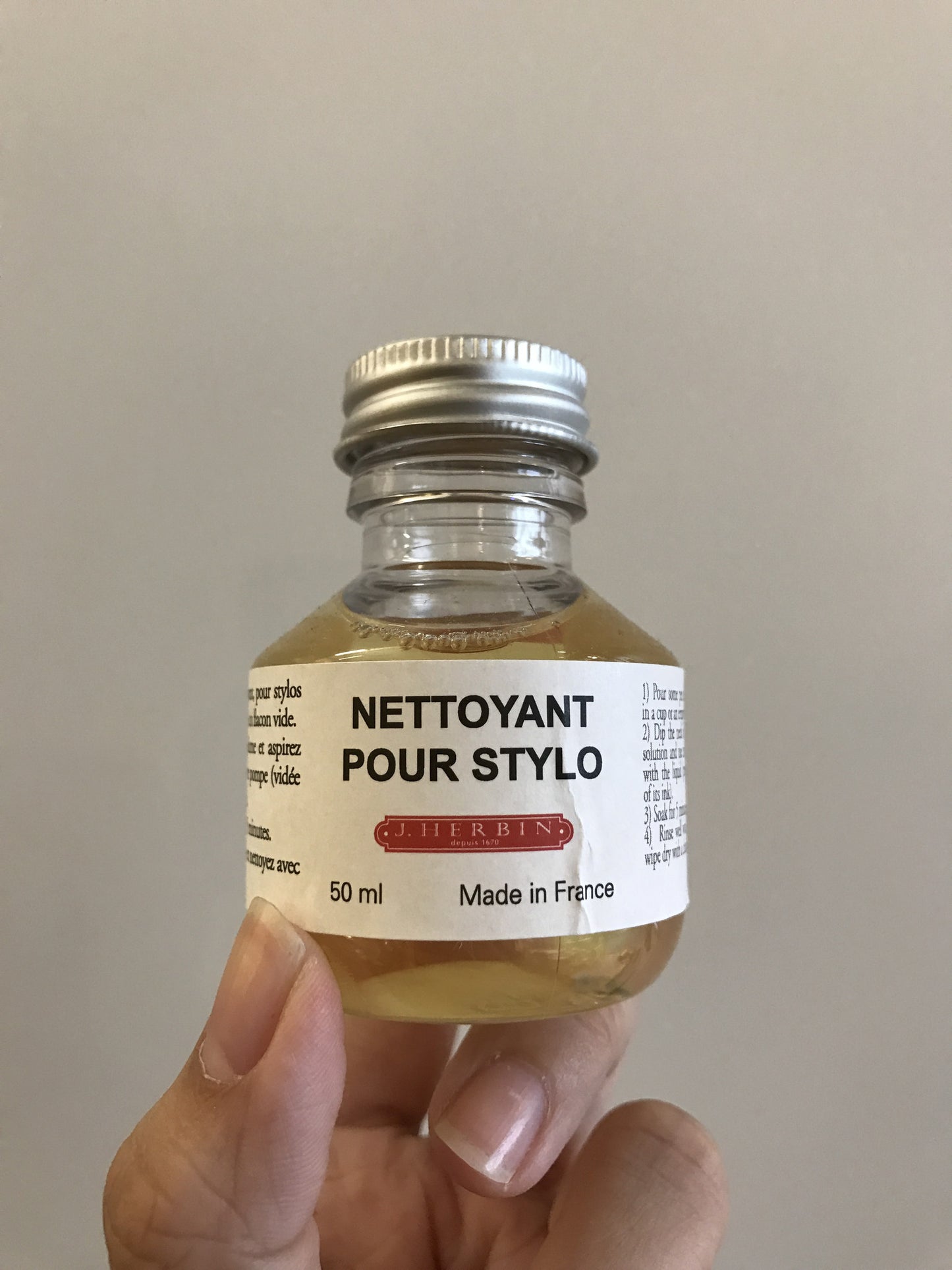 Cleaning Solution for Fountain Pen - Emporium of the Modern Man
 - 2