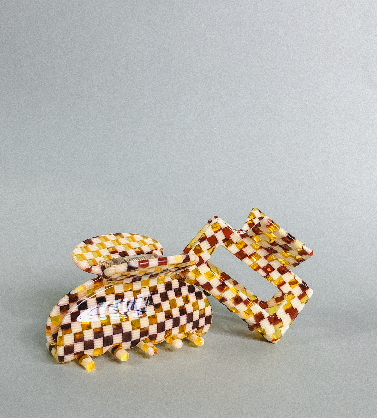 Butternut Hair Claw v.3 by Veronique