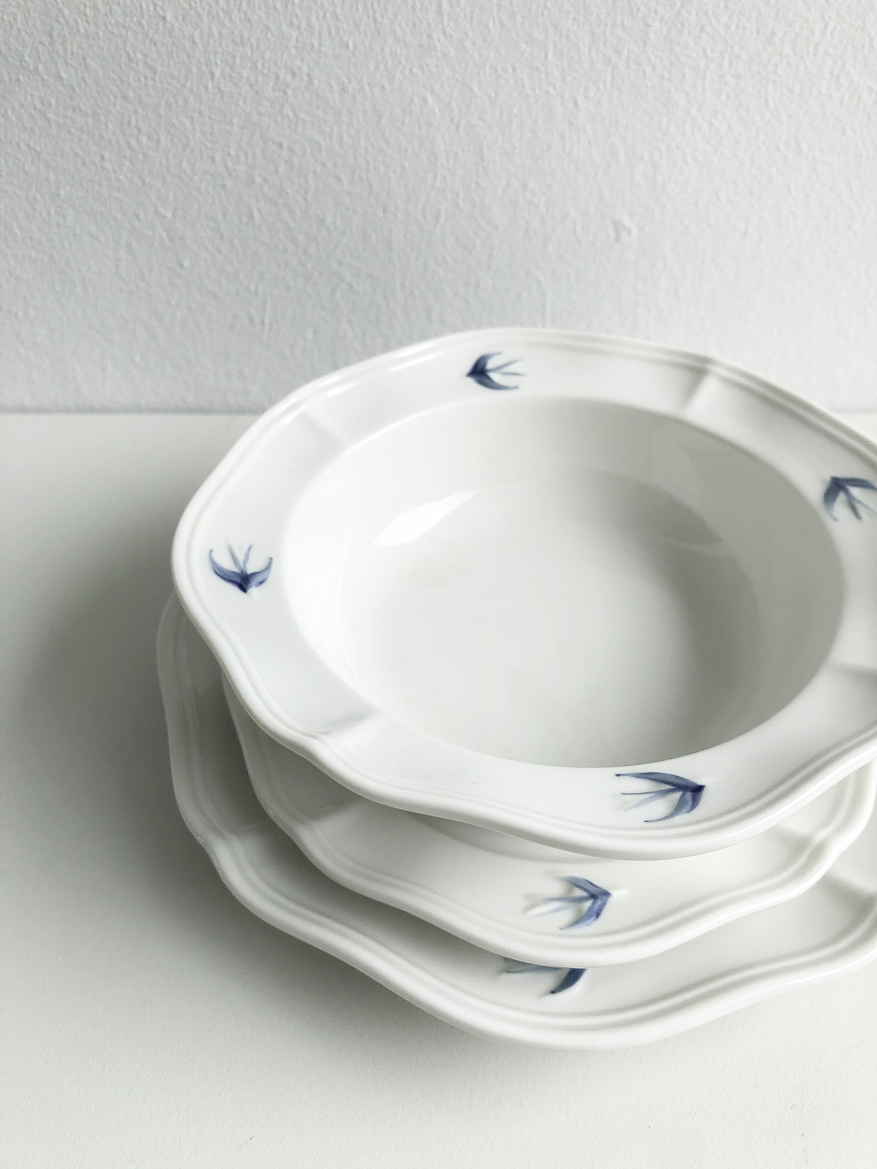 Swallow Dining Set by PROSE Tabletop