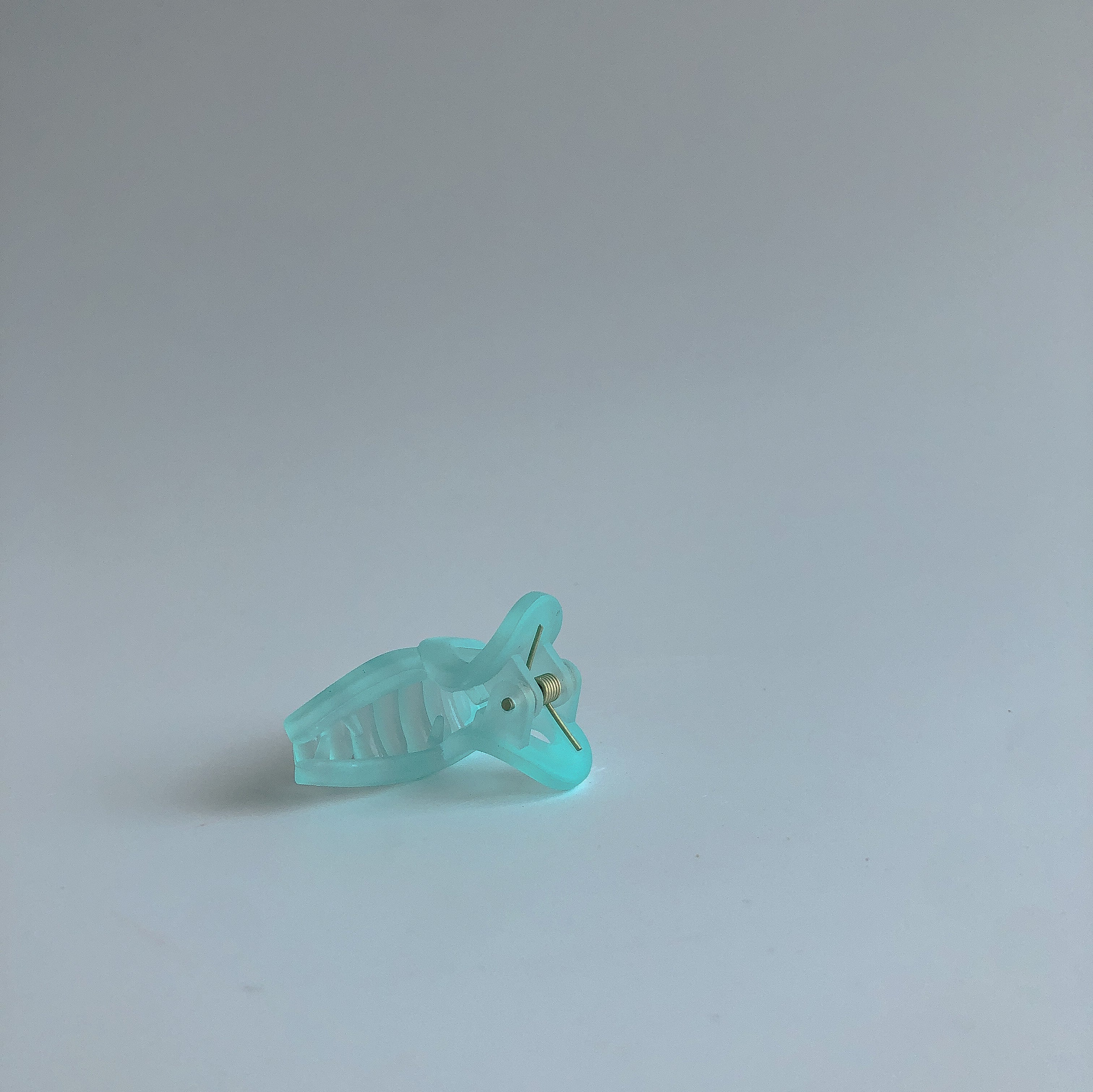 Mini Loop Hair Claw in Turquoise by Veronique