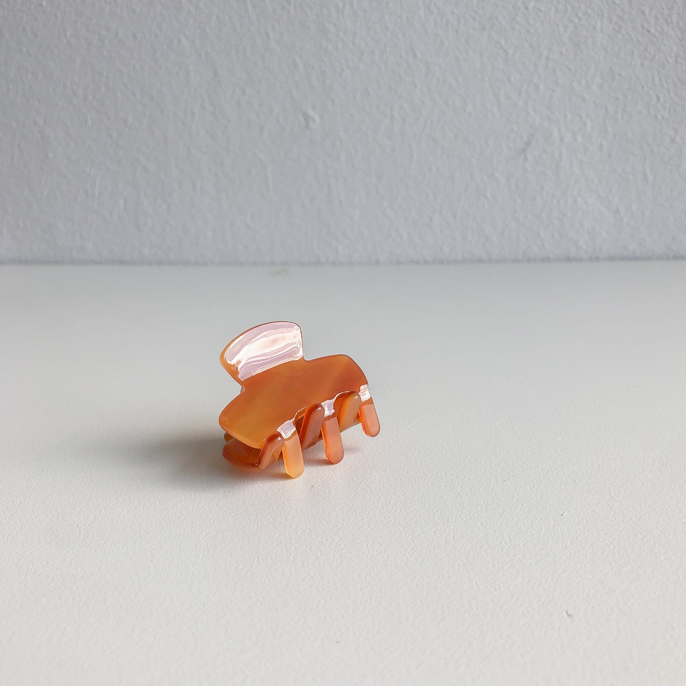 Caramel Mini Clip by Veronique