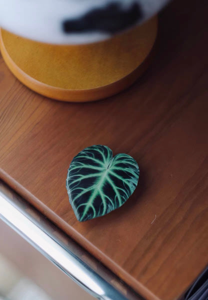 Anthurium Pop Socket by Veronique