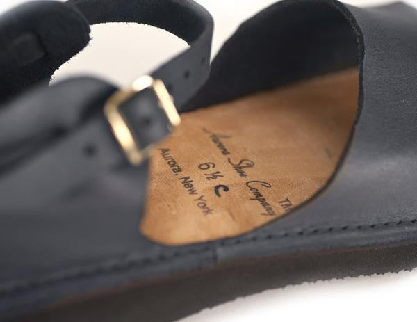 Aurora Shoe Co. - Women's Chinese (Navy)