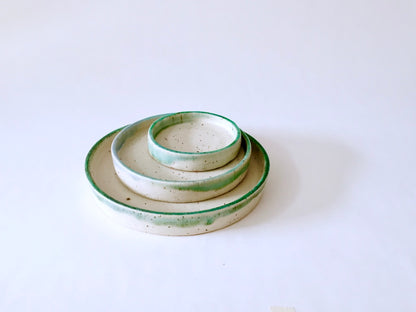 Serving Plates set of 3(Outline of horizons) by Vivian Lam