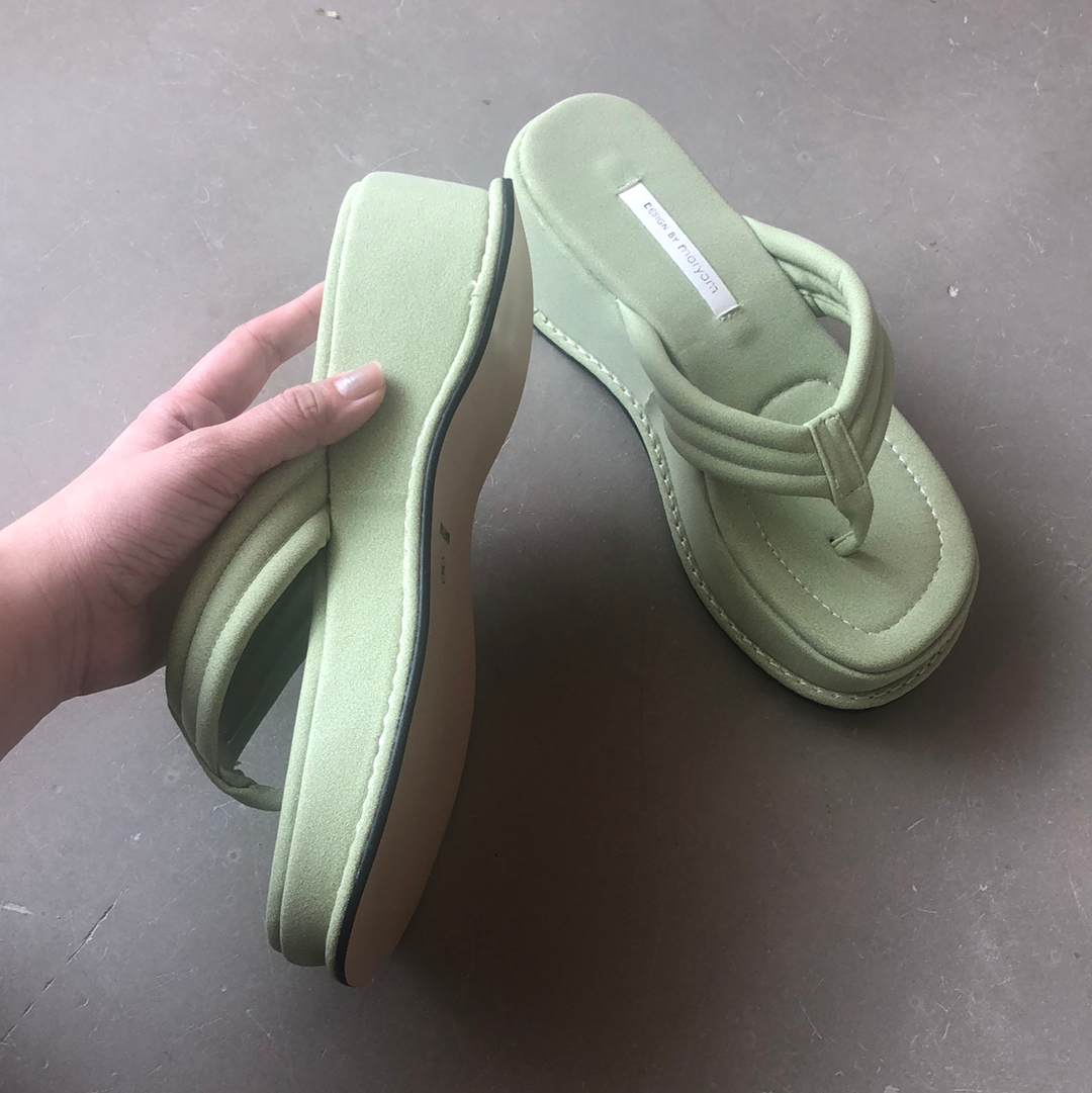 Avo Chunky Sandal