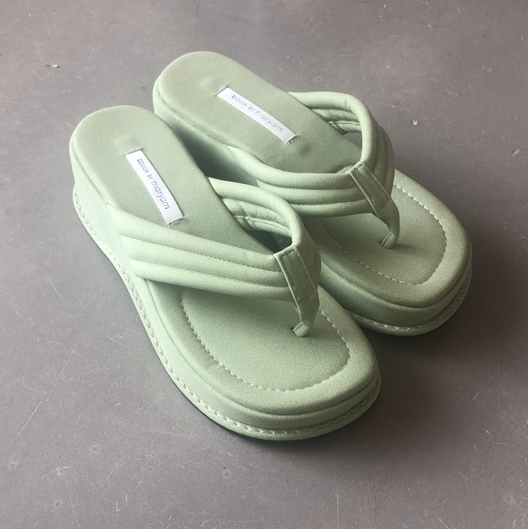 Avo Chunky Sandal